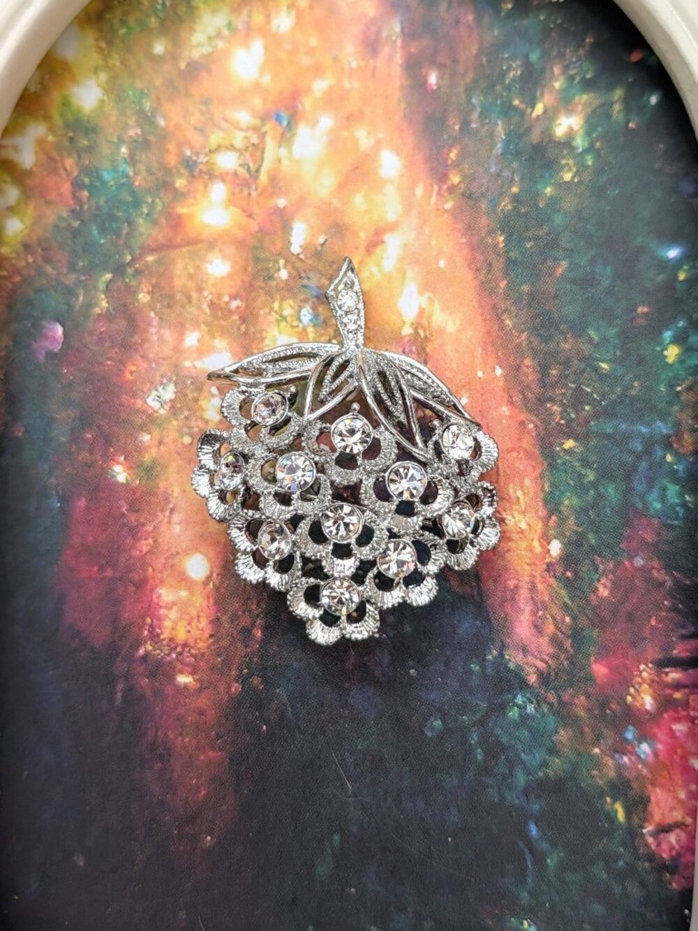 Vintage signed Sarah Coventry rhinestone cluster flower brooch